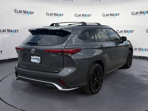 Used 2023 Toyota Highlander XSE image 5