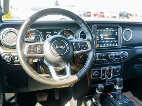 Used 2021 Jeep Gladiator Overland w/ Uconnect 4C Nav & Sound Group AWD/4WD image 13