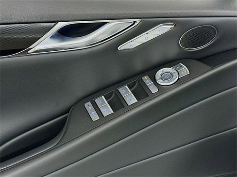 New 2026 Genesis G80 2.5T image 10