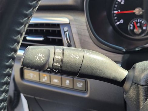 Used 2022 Kia Telluride EX image 19