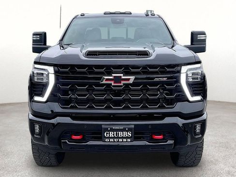Used 2025 Chevrolet Silverado 2500 ZR2 w/ LPO, Dark Essentials Package AWD/4WD image 4