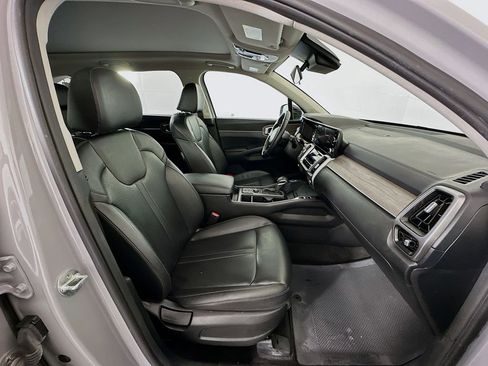 Used 2022 Kia Sorento S w/ Panoramic Sunroof Package image 30