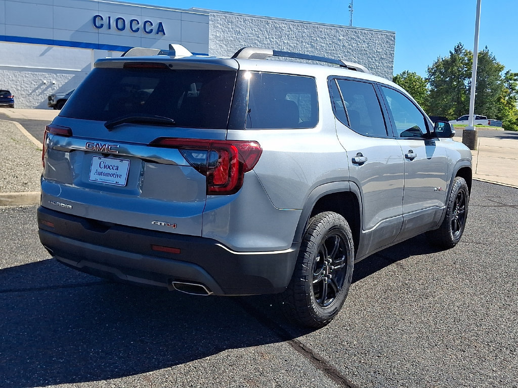 Used 2023 GMC Acadia AT4 w/ Technology Package AWD/4WD image 9