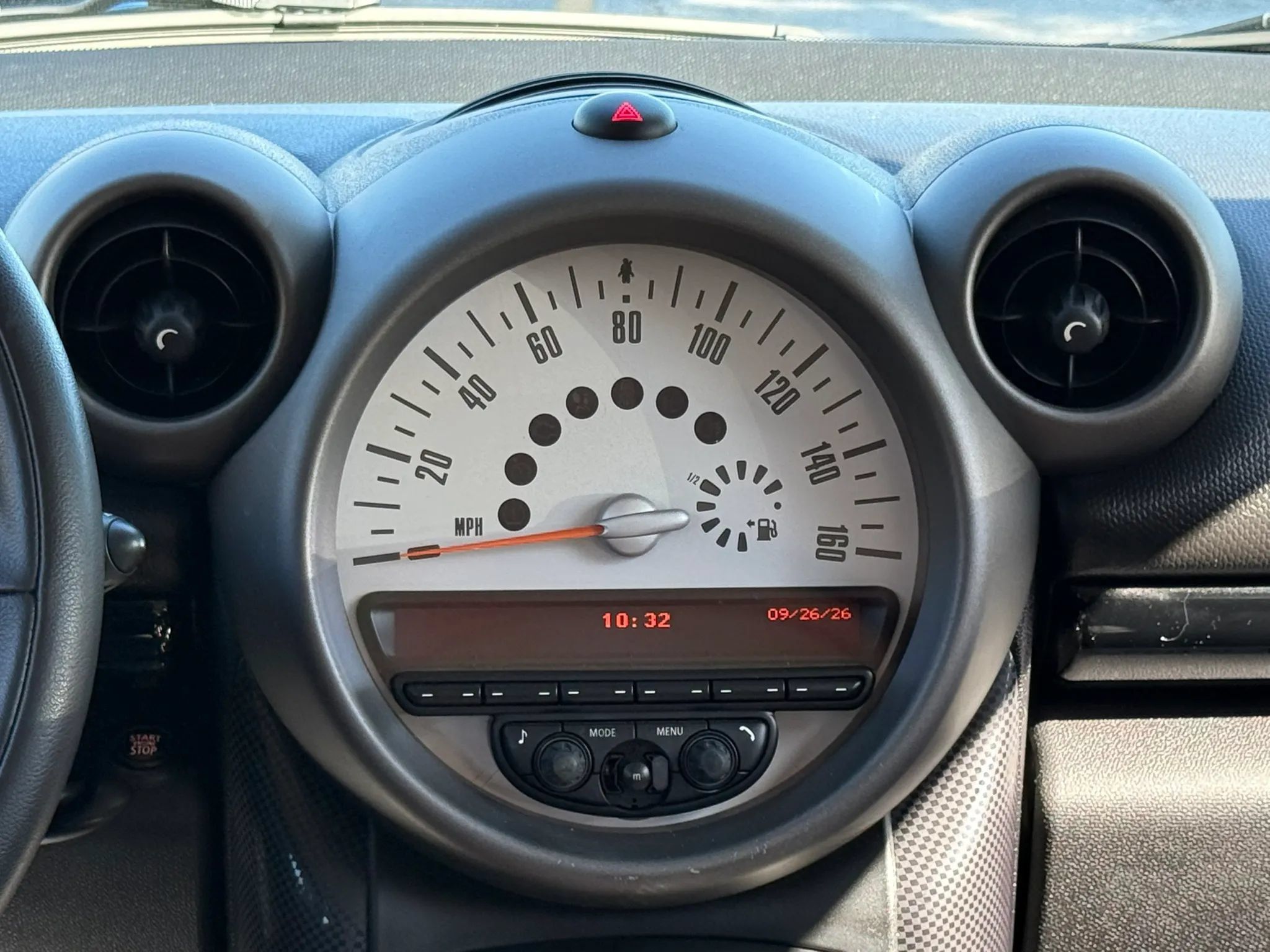 Used 2012 MINI Cooper Countryman FWD image 9