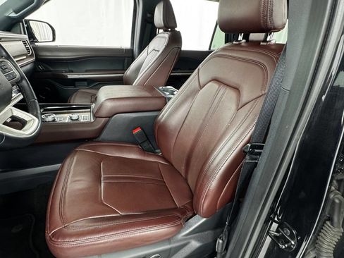 Used 2023 Ford Expedition Limited AWD/4WD image 10