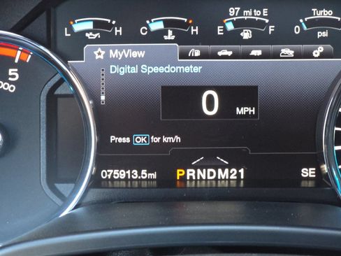 Used 2017 Ford F350 Platinum w/ Platinum Ultimate Package AWD/4WD image 25