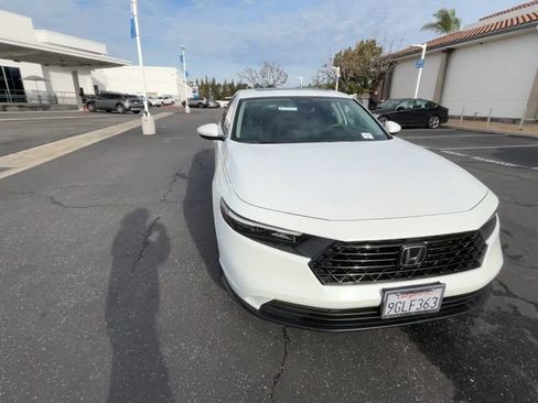 Certified 2023 Honda Accord EX image 3