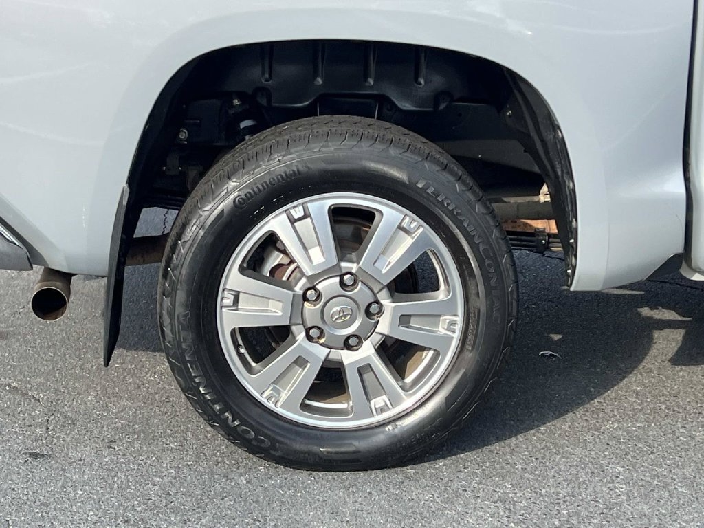 Used 2021 Toyota Tundra SR5 w/ SR5 Leather Package RWD image 9