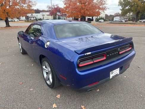 Used 2018 Dodge Challenger SXT w/ Super Sport Group (SS/T) image 3