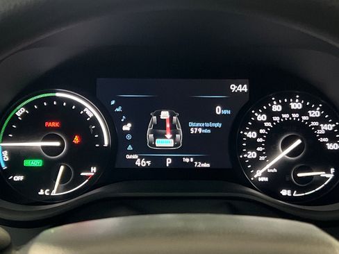 New 2026 Toyota Sienna LE FWD image 28