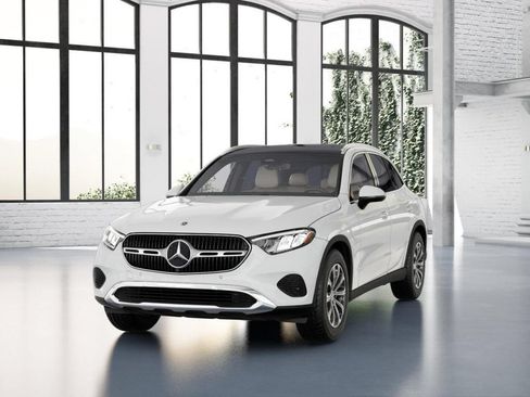 Certified 2025 Mercedes-Benz GLC 300 4MATIC image 41