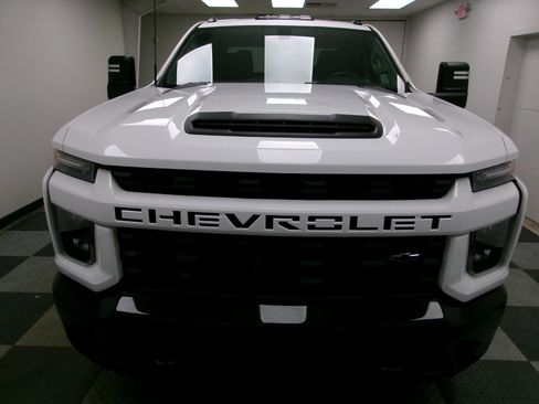 Used 2023 Chevrolet Silverado 2500 Custom w/ Custom Convenience Package image 14