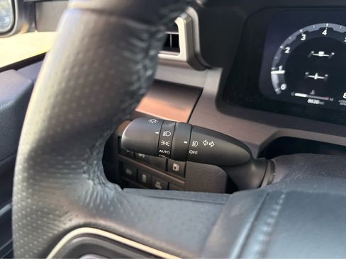 Used 2025 Toyota 4Runner TRD Off-Road Premium image 21