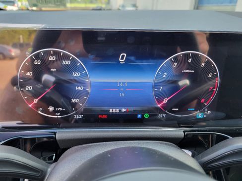 New 2025 Mercedes-Benz GLA 250 image 6