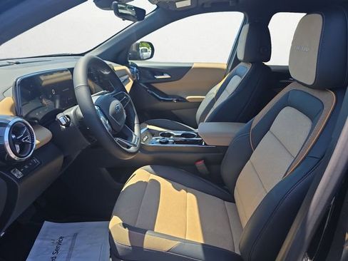New 2026 Chevrolet Equinox ACTIV w/ Convenience Package III AWD/4WD image 9
