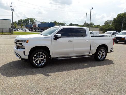 Used 2019 Chevrolet Silverado 1500 High Country AWD/4WD image 1