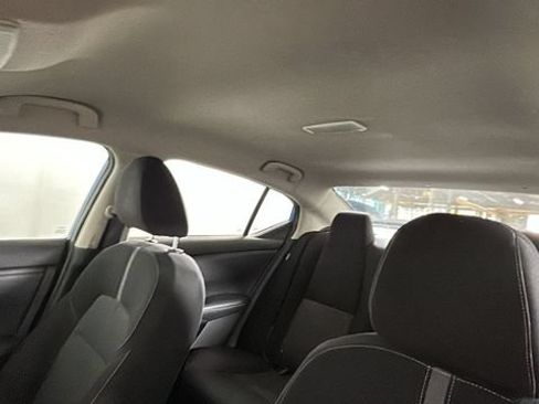 Used 2020 Nissan Sentra SV FWD image 12