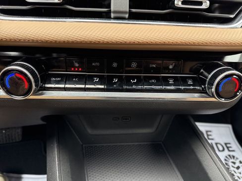 Certified 2025 Chevrolet Equinox ACTIV image 26