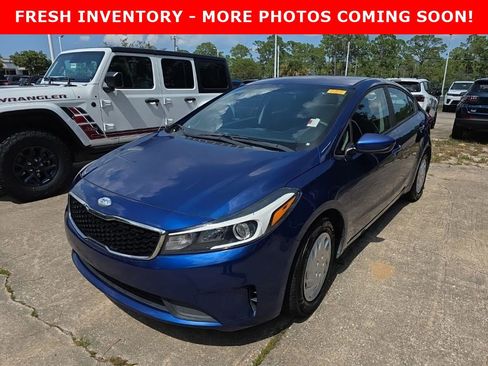 Used 2018 Kia Forte LX FWD image 1