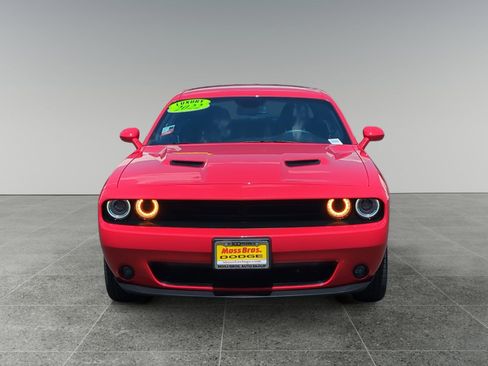 Used 2022 Dodge Challenger SXT w/ Blacktop Package image 8