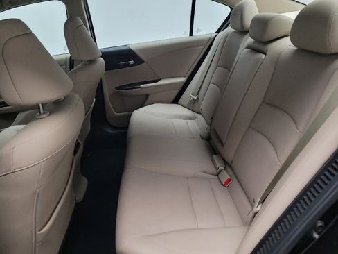 Used 2015 Honda Accord Touring image 18