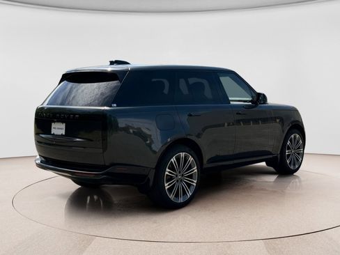 Used 2025 Land Rover Range Rover SE AWD/4WD image 5