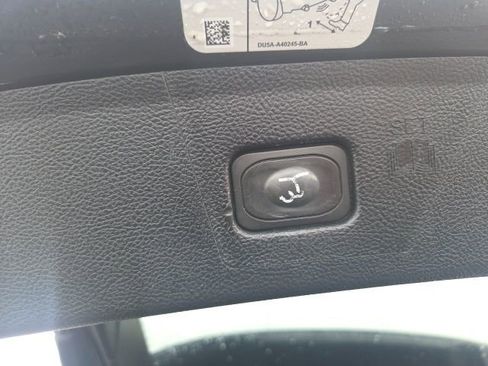 Used 2018 Ford Edge Titanium w/ Equipment Group 301A image 14