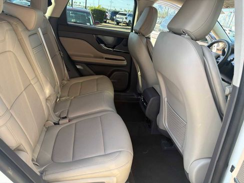 Used 2023 Lincoln Corsair Grand Touring AWD/4WD image 12