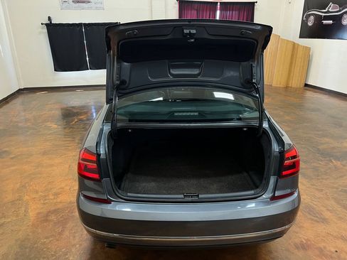 Used 2019 Volkswagen Passat 2.0T Wolfsburg w/ Wheels & Sunroof Package image 14
