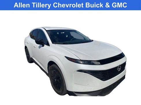 Used 2025 Nissan Murano SV image 2