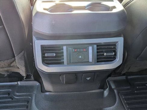 Used 2024 Ford F350 Lariat w/ Lariat Ultimate Package image 15