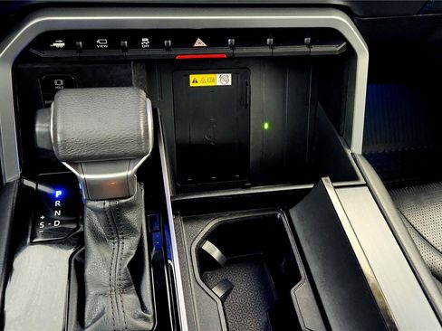 Used 2023 Toyota Tundra Platinum image 39