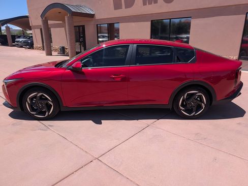 Certified 2025 Kia K4 EX FWD image 2