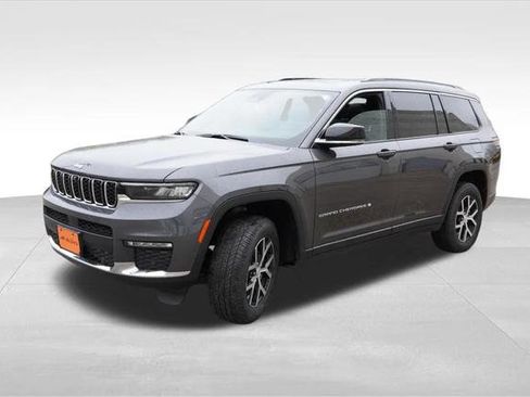 Certified 2024 Jeep Grand Cherokee L Limited w/ Luxury Tech Group II AWD/4WD image 11