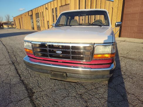 Used 1994 Ford F150 XL image 3