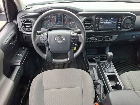 Used 2020 Toyota Tacoma SR AWD/4WD image 11