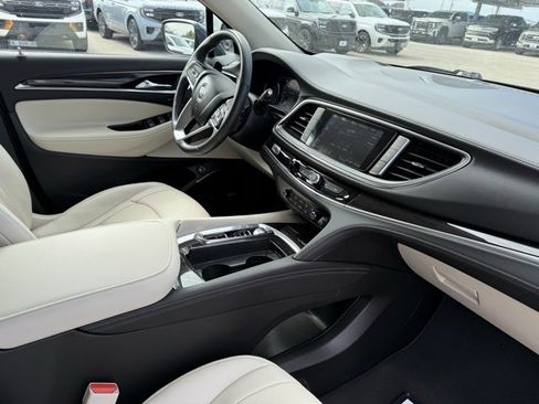 Used 2023 Buick Enclave Premium w/ Experience Buick Package image 12