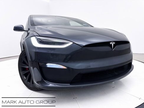 Used 2023 Tesla Model X Plaid image 1