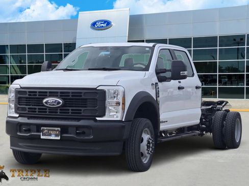 New 2026 Ford F550 4x4 Crew Cab Super Duty image 2