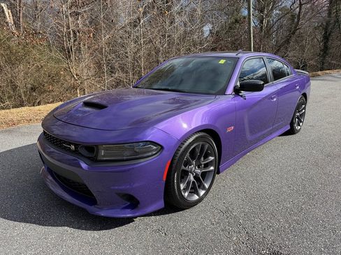 Used 2023 Dodge Charger Scat Pack w/ Plus Group image 2