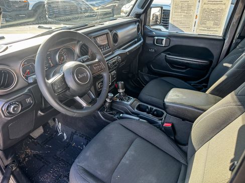 Used 2023 Jeep Wrangler Willys image 10