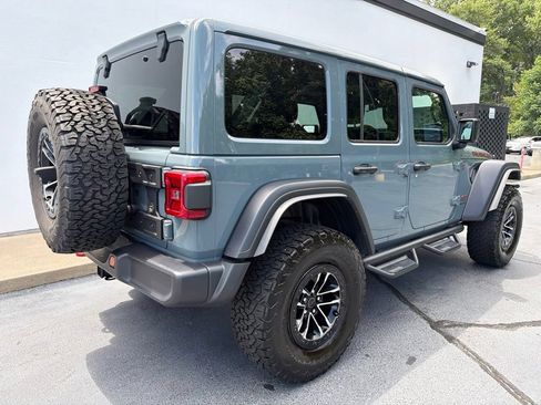 Used 2024 Jeep Wrangler Unlimited Rubicon w/ XTREMEE 35" Tire Package AWD/4WD image 12