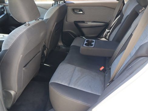 Used 2021 Nissan Rogue SV FWD image 5