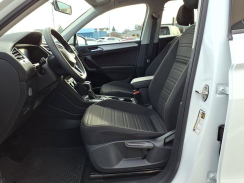 Certified 2022 Volkswagen Tiguan S image 11