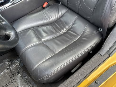 Used 2002 Chrysler Prowler image 31