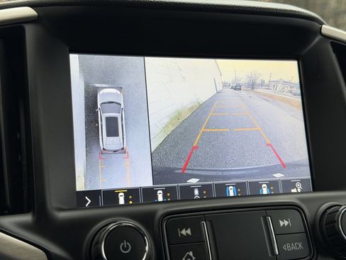 Used 2019 GMC Terrain Denali w/ Advanced Safety Package image 7