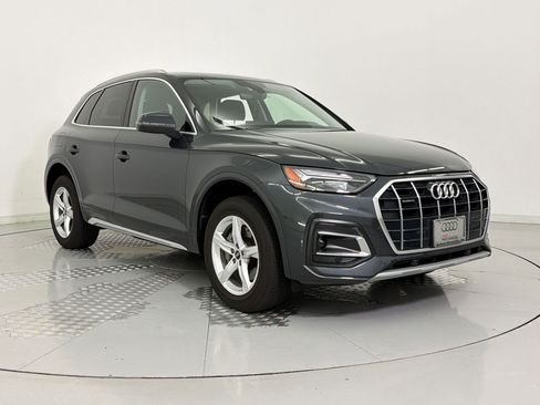 Used 2023 Audi Q5 2.0T Premium w/ Convenience Package image 7