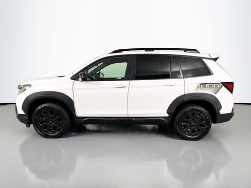 Certified 2023 Honda Passport TrailSport image 8