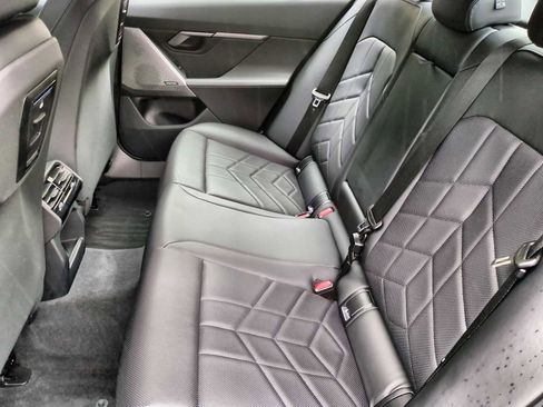 Used 2025 BMW 530i xDrive w/ Premium Package image 21