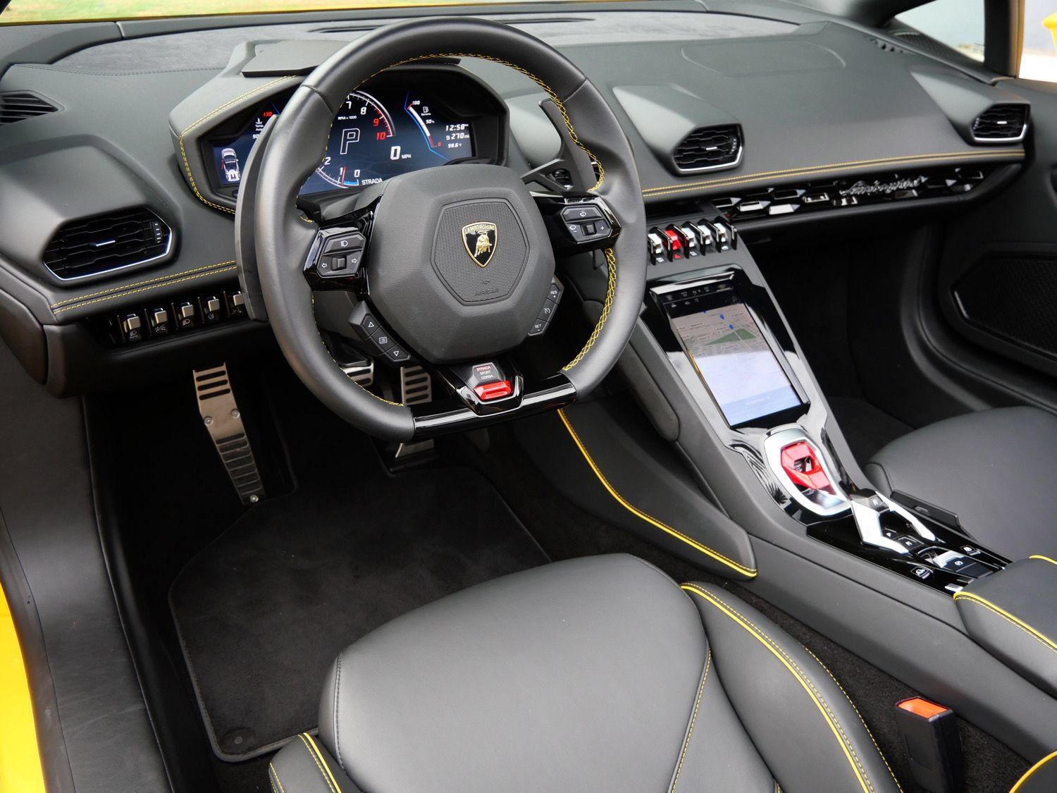 Used 2024 Lamborghini Huracan EVO AWD/4WD image 15